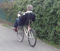 pedalata con bicicletta reclinata autocostruita