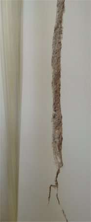 parete crepata