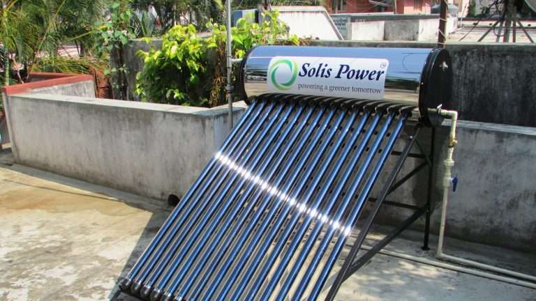 Principio di funzionamento dei pannelli solari per produzione d'acqua calda