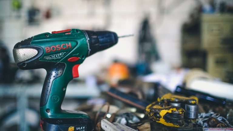 Avvitatori e trapani a batteria