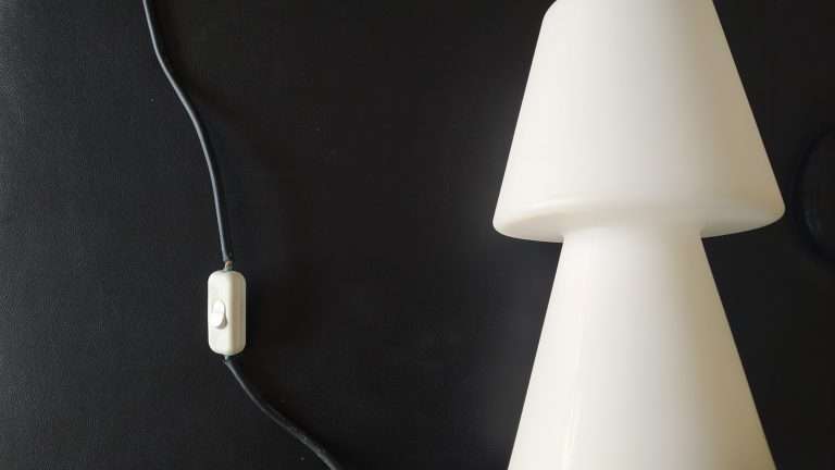 Collegare un interruttore per abat jour