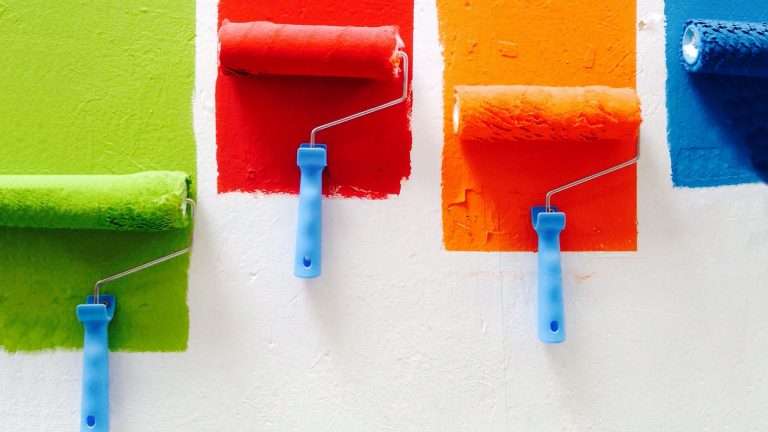 Migliori rulli per pittura: con serbatoio o classici (la guida)