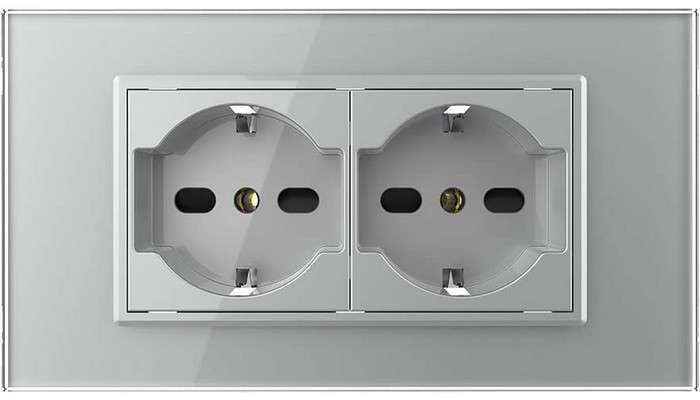 Presa Schuko Livolo bipasso