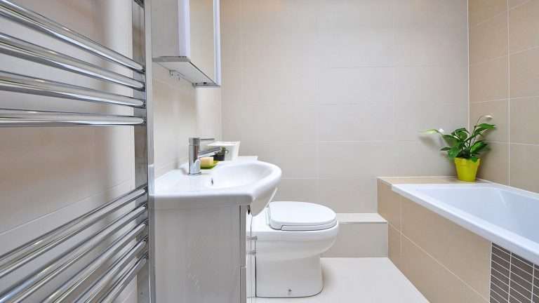 Scaldasalviette elettrici: i migliori scalda asciugamano (prezzi e marche)