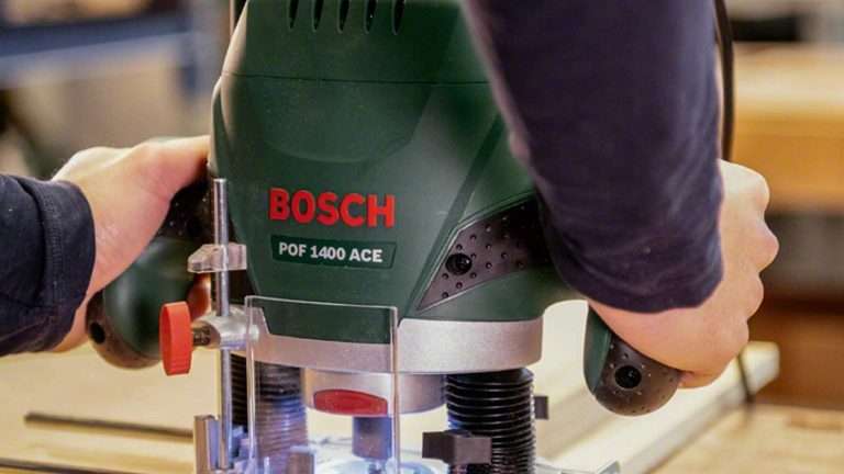 Fresatrice verticale Bosch in grande sconto su Amazon: solo 122€