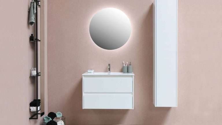 Come arredare il bagno (grande o piccolo): idee e consigli pratici