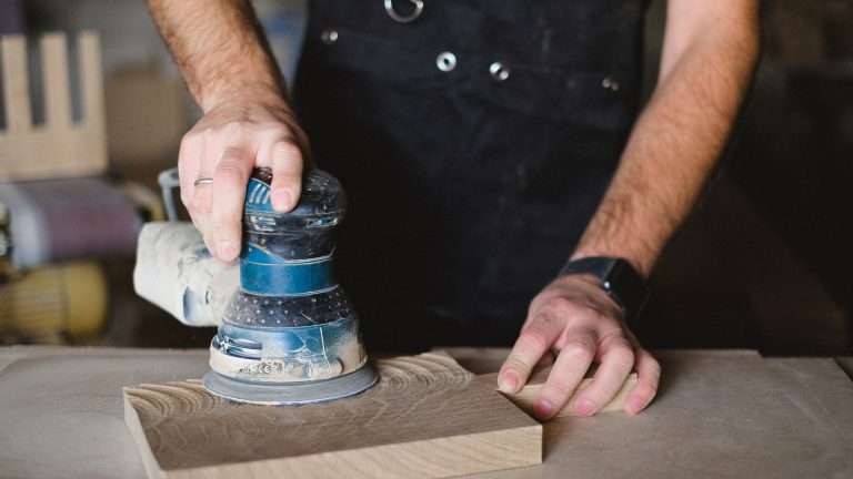 Le migliori levigatrici rotorbitali: caratteristiche e prezzi