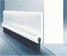 guarnizione sottoporta adesiva